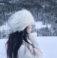 Russian Old Money Aesthetic, Russian Aesthetic Girl, Snow Fairy Aesthetic, Ushanka Aesthetic, Snow Princess Aesthetic, Ice Princess Aesthetic, Snow Girl Aesthetic, Winter Fairy Aesthetic, Winter Princess Aesthetic