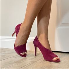 Beautiful Very Comfortable Suede Heels Open Toe Court Shoes With 4-inch Heel, Chic Open Toe Court Shoes With Removable Insole, Low Block Heel Shoes, Leopard Print Pumps, Ankle Heels, Suede Block Heels, Block Heel Shoes, Leather Block Heels, Ankle Strap Heels