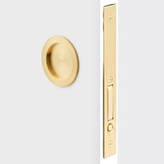 an image of a door handle and knob