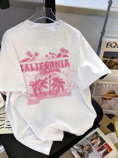 White Casual Collar Short Sleeve Knitted Fabric Letter,Tropical,Plants  Embellished Medium Stretch  Teen Girls Clothing Oversized Tshirt Graphic, Popular Clothes 2024, Oversized Tees Aesthetic, Cute Shirts Preppy, Preppy Shirts Aesthetic, Cute Shirts From Shein, Cute Tops Amazon, Cute Graphic Tees Aesthetic, Cute Baggy Shirts