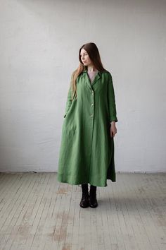 Long coat is made from 100% soft and washed medium weight linen. Details: - Composition: 100% Oeko-Tex certified linen - A shaped - Colour: apple green - Linen belt - Coconut buttons - Size: XS, S, M, L, XL, XXL - Medium weight linen - Linen care: machine wash gentle; tumble dry low, ironing optional - The price is for one coat, other pictured items are not included Long Sleeve Linen Dress With Buttons For Work, Long Sleeve Linen Dress With Button Closure, Green Long-sleeved Linen Outerwear, Green Linen Long Sleeve Outerwear, Oversized Long Sleeve Linen Dress For Fall, Fall Linen Dress Relaxed Fit For Work, Fall Linen Dress For Workwear With Relaxed Fit, Fall Linen Dress For Work, Fall Workwear Linen Dress