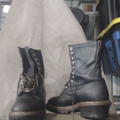 Size 10 Women Like Brand New Hardly Even Worn Black Leather Redwing Work Boots Vintage Black Work Boots With Round Toe, Vintage Black Plain Toe Work Boots, Vintage Black Steel Toe Work Boots, Vintage Black Work Boots With Steel Toe, Red Wing Shoes, Wing Shoes, Size 10 Women, Red Wing, Red Wings