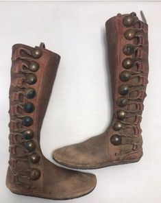 1960's Handmade Bohemian Brown Leather Hippie Applique Flat Moccasin Boots | eBay Moccasin Boots Pattern, Vintage Round Toe Moccasins For Fall, Brown Southwestern Style Festival Boots, Southwestern Style Brown Festival Boots, Western Boots With Leather Sole For Festival, Western Style Boots With Leather Sole For Festivals, Bohemian Suede Boots With Round Toe, Bohemian Brown Suede Boots, Bohemian Leather Moccasins With Rubber Sole