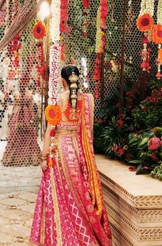 #fashion #indianfashion #aesthetic Radhika Merchant Wedding, Bandhani Lehenga, Radhika Merchant, Indian Bride Outfits, And So It Begins, Cruise Wedding, Wedding Function, Bridal Lehenga