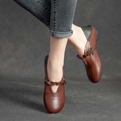 Gender: Women Item Type: Casual Shoes Main Material: Cow Leather Style: Casual, Classic, Retro Season: Spring, Autumn Heel Type: Flat Outsole Material: Rubber Heel Height: Low Heel (1-3 cm) Size Length cm inch 35 22.5 8.86 36 23 9.06 37 23.5 9.25 38 24 9.45 39 24.5 9.65 40 25 9.84 Coffee Sizes, Tube Top Dress, Casual Flat Shoes, Leather Style, Casual Flats, Spring Shoes, Heel Type, Rubber Heels, Leather Flats