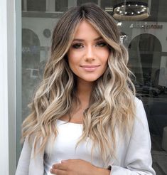 Brunette Balayage Hair, Brown Hair Balayage, Honey Hair, Balayage Hair Blonde, Blonde Hair With Highlights, Balayage Brunette, Brown Blonde Hair, Hair Color Balayage