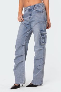 PRODUCT INFO Jeans Cargo style pockets Stitich detailing Loose fit 100% Cotton Model wears size S Model height is 5'8 Item care: Wash with similar color Jeans Cargo, Cargo Style, Swimwear Dress, Cargo Jeans, S Models, Model Height, Set Dress, Loose Fitting, Light Blue