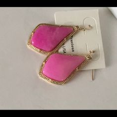 High Quality Trendy Pink Dangle Teardrop Earrings, Trendy Pink Gold Jewelry For Party, Trendy Pink Teardrop Earrings, Pink Teardrop Earrings For Party, Pink Teardrop Jewelry For Party, Pink Jewelry With Matching Earrings For Party, Pink Teardrop Jewelry For Summer, Elegant Teardrop Earrings For Summer Parties, Pink Party Earrings With Ear Wire