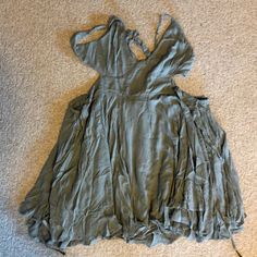 Brass Details, Purchased In The Wrong Size But Never Returned, Tags Still Attached, Open Back Sleeveless Rayon Dress With Tie Back, Green Rayon Mini Dress For The Beach, Green Short Sleeve Dress With Tie Back, Free People Dresses, Free People Dress, Open Back, Halter Dress, Colorful Dresses, Blue Green