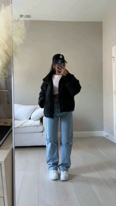 Drippy Winter Outfits, Cute Bold Outfits, Streetwear Outfit School, Nike Sneakers Outfit Street Styles, Outfits For 2024, Cute Cool Weather Outfits, Eating Out Outfit, 47 Degree Weather Outfit, Casual Outfits Winter Women