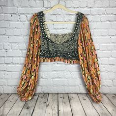 Free People Size Small Cropped Boho Festival Long Sleeve Top. Brand New With Tags Black Cropped Tank, Bandeau Crop Top, Free People Blouse, Red Crop Top, Strapless Crop Top, Wrap Crop Tops, Burgundy Top, Workout Crop Top, Crochet Crop Top