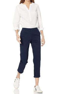 Chino Pants Women Outfit Work, Navy Chinos Women Outfit, Chinos Women Outfit, Chino Pants Women, Navy Chinos, Cropped Chinos, Womens Chinos, Black Chinos, Blue Chinos