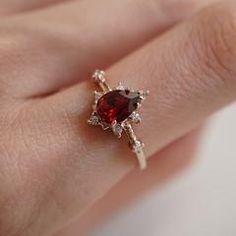 Vintage Engagement Rings Garnet, Ruby Rings Aesthetic, Garnet Engagement Rings, Ruby Engagement Rings, Ruby Wedding Ring, Garnet Wedding Rings, Silver Ruby Ring, Garnet Wedding, Garnet Engagement Ring