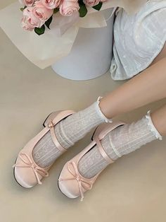 🌟 Graceful Elegance: Sweet Doll Ballerina Shoes 🩰 Step into Dainty Delight: Elevate your style with the Sweet Doll Ballerina Shoes, designed for those who appreciate the timeless charm of ballerina flats. These shoes are a must-have for adding a touch of grace and daintiness to your everyday ensemble.