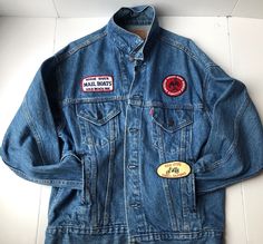 Jean Jacket With Patches, 80s Jean Jacket, Eighties Style, Dark Blue Denim Jacket, Motorcycle Patches, Cool Denim, Jacket Ideas