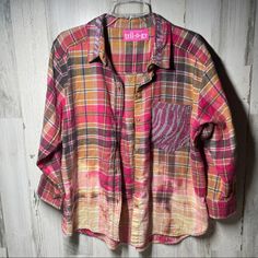 $168 Custom Flannel L Tie Dye Barbiecore Glam Cowgirl Zebra Rhinestone Pocket & Accents Pink Tan Button Up Acid Wash Bottom Detail Distressed Destroyed Meaaures Like A Women’s L From A Scottsdale Boutique Would Be Cute With Leggings Or Jeans And Boots Approximate Measurements Pit To Pit 23” Length 28” High Low Whn-Dt Weighs 11.4oz A-1003 Patchwork Flannel Shirt, Glam Cowgirl, Patchwork Flannel, Custom Flannel, Upcycle Clothes Diy, Clothes Diy, Boutique Tops, Walker Boots, Pajama Shirt