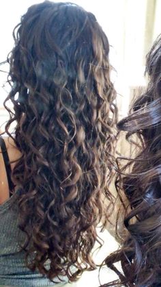 Hairdos For Curly Hair, Wavy Curly Hair, Curly Hair Inspiration, Curly Hair Care, Curly Hair Tips, Dream Hair, Long Curly Hair, Long Curly