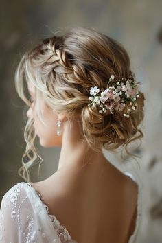 Hairstyles For Weddings Bride, Hairstyles For Wedding Veil, Wedding Hairstyles Loose Bun, Outdoor Wedding Updo, Wedding Hair With Eucalyptus, Bride Hairstyles With Hair Piece, Floral Updo Wedding, Bridesmaid Wedding Hair Down, Indian Hair Wedding