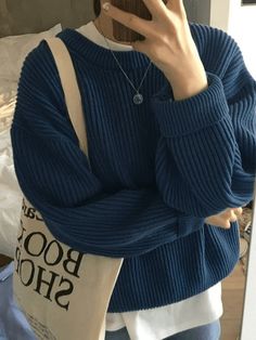 ⚡️Free Shipping 2022 Simple Basic Crew Neck Sweater Blue S under $35.00 in Sweaters at AnotherChill.com Online. Style: Casual/Street/Basics/Preppy/Sweet/Vintage. Pattern Type: Solid Color. Fabric Content: Cotton Blend. Fit Type: Loose fit. Neckline: Crew Neck. Sleeve Length: Long Sleeve. ✓2022 SUMMER OUTFITS. Check reviews and buy Simple Basic Crew Neck Sweater today. Knitting Tops, Adrette Outfits, Sweaters Winter, Estilo Indie, Sweaters Online, Mode Inspo, 인물 사진, 가을 패션, Mode Inspiration