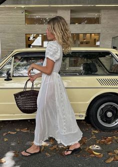 Alice Pilate Style, Doen Aesthetic, Italian Outfit Aesthetic, Spring 2025 Fashion Trends, Italian Outfits Women, Summer Vacay Outfits, Outfits For The Beach, Dragon Diffusion, Summer Fashion Accessories