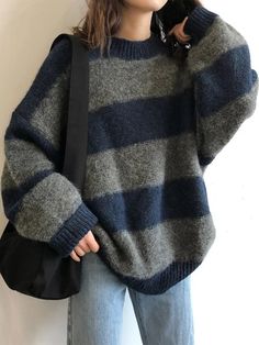 42517784068292 Retro Revival, Oversized Striped Sweater, Striped Knitted Sweater, Contemporary Streetwear, Oversize Pullover, Pull Oversize, Stripe Outfits, Loose Pullover, Oversized Pullover