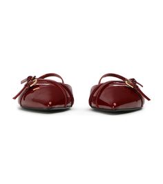 Meet the Jamo ballet flat, a must-have addition to your wardrobe. Featuring subtle buckles that lend an intricate and sophisticated touch, these flats are designed with a pointed toe for a hint of timeless elegance. -Material: Patent Leather -Sole: Man-Made -Fit: True to Size -Toe-shape: Point -Features: Buckle Detailing -Heel: 1cm Formal Almond Toe Flats With Heel Strap, Closed Toe Flats With Buckle Closure For Evening, Elegant Slip-on Flats With Heel Strap, Chic Closed Toe Ballet Flats With Buckle, Evening Closed Toe Ballet Flats With Heel Strap, Almond Toe Flats With Buckle Closure For Formal Occasions, Formal Flats With Buckle Closure And Low Heel, Formal Almond Toe Flats With Buckle Closure, Formal Pointed Toe Ballet Flats With Removable Insole