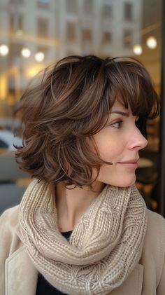 Shattered Bob, Chin Length Hair, Short Wavy Hair, Haircuts For Medium Hair, Summer Hair Color, Short Hair With Bangs, Short Hair With Layers, Great Hair, Layered Hair