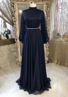 Long Sleeve Chiffon Dress For Wedding, Long Sleeve Chiffon Evening Dress For Bridesmaids, Chiffon Long Sleeve Bridesmaid Evening Dress, Long Sleeve Chiffon Bridesmaid Evening Dress, Long Sleeve Chiffon Dress For Banquet, Chiffon Long Sleeve Dresses With Sweep Train, Chiffon Long Sleeve Gown For Banquet, Long Sleeve Chiffon Gown For Banquet, Fesyen Islam