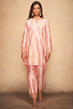 Pink Pure Chanderi Silk Embroidered Pencil Pants Design by Gulabo By Abu Sandeep at Pernia's Pop Up Shop 2023 Kurta For Women, Straight Fit Pants, Pencil Pants, Pink Shorts, Embroidered Silk, Aza Fashion