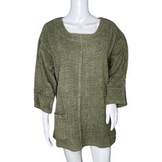 Cmc Color Me Cotton Shirt Women Large Green Blouse Rib Knit Lagenlook Bohemian Women's Size Large Scoop Neck Large Patch Pockets Hi Low Hem Pullover Style 100% Cotton Bohemian Chic Eclectic Fashion Artistic Layering Neutral Minimalist Measurements Are Approximate: Length 29” To 31" Armpit To Armpit 23” New With Tag (O7) Textured Knit Long Sleeve Blouse For Fall, Spring Long Sleeve Knit Blouse, Casual Fall Tunic Blouse, Oversized Casual Knit Top For Work, Knit Long Sleeve Blouse For Spring, Fall Textured Knit Crew Neck Blouse, Fall Crew Neck Blouse With Relaxed Fit, Casual Cotton Sweater With 3/4 Sleeves, Green Relaxed Fit Blouse For Layering