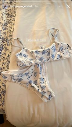 Summer Bikinis Italy, Pretty Summer Bikinis, Mama Mia Bathing Suit, Costal Granddaughter Bathing Suits, Beachy Aesthetic Swimsuit, Swimsuit Inspo Aesthetic, Bathing Suits For Italy, Coastal Bathing Suits, Greece Inspired Bikinis