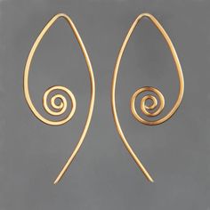 This unique spiral hoop earrings are handmade using Copper. The Length of the earrings is 1 3/4inches 45mm. ;-) My contact number: 626-379-1904. Please contact me if you would like to order multiples or customize a design for your special event, I will be pleased to give you a discount on a quantity order. ;-) Purchases will be shipped within 1-3 business days. In case of occasional shortage of beads material, purchases will be shipped in a week. Packages are shipped via USPS first-class mail wi Branch Earrings, Infinity Earrings, Dog Earrings, Turquoise Heart, Earrings Bridesmaid, Diy Wire Jewelry, Heart Drop Earrings, Work Jewelry, Wedding Etsy