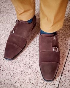 Men+Shoes    100%+Handmade    Upper+made+with+Cow+Leather    Lining+made+with+Cow+Leather    Sole+made+with+Cow+Leather    Heel+made+with+Cow+Leather    Custom+Size+and+Design+Option+Available+    Ship+through+Express+shipping+option+    Handling+time+7-10+days. Mens Monk Strap Shoes, Monk Shoes, Long Shoes, Shoes Oxford, Double Monk Strap, Leather Store, Oxford Style, Handmade Boot, Monk Strap Shoes