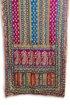 Buy Handwork Pakistani Silk Dupatta HC21 at PinkPhulkari California Pakistani Dupatta, Phulkari Pants, Lucknowi Kurta, Patiala Salwar Suits, Bridal Dupatta, Phulkari Dupatta, Pearl Work, Festive Wedding, Floral Work