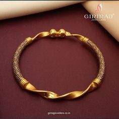 Jewelry Aesthetic Latest Kada Bangles Gold Design, Dailywear Bangles Gold Latest, Daily Use Bangles In Gold, Plain Gold Bangles For Daily Use Modern, Bangles Designs Gold Latest, Latest Gold Kada Design For Women, Patla Bangles Gold, Bangles Jewelry Designs Gold Latest