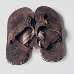 Nwot Toddler Reef Sandals Never Worn! Size 5/6 Smoke Free, Pet Friendly Home Brown Non-slip Beach Slippers, Non-slip Brown Beach Slippers, Brown Non-slip Flip Flops, Adjustable Non-slip Outdoor Slippers, Brown Non-slip Slippers For Summer, Non-slip Brown Slippers For Summer, Brown Flip Flops For Outdoor Spring Use, Brown Non-slip Summer Slippers, Casual Non-slip Flip Flops For Playtime