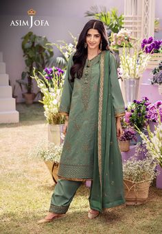 Shirt: Jumbo Silk By Pcs: 3 Pcs Trouser: Jumbo Silk Dupatta: Chiffon Color: Green Product Details Mawra Hocane is a breath of fresh air dressed in this cool sage ensemble. Embroidered in gold zari & sequins fashioned into a delicate floral pattern, topped with richly embroidered neckline & borders. The look is completed with same colored embroidered chiffon dupatta & dyed pants. DESIGN DETAILS: *Embroidered neckline on jumbo silk *30'' embroidered jaal for front with border on jumbo silk *30'' e Salwar Kameez Wedding, Mawra Hocane, Asim Jofa, Pakistani Salwar, Salwar Dress, Dress Salwar Kameez, Pakistani Salwar Kameez, Party Kleidung, Chiffon Dupatta