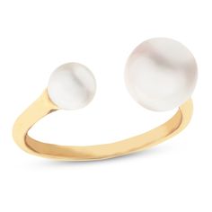 Lustrous freshwater cultured pearls orbit each other in this magnificent women's engagement ring, fashioned in 14K yellow gold. Gold Credit Card, Pearl Engagement Ring, Jared The Galleria Of Jewelry, Pearl Types, Freshwater Cultured Pearls, Everyday Jewelry, Womens Engagement Rings, Bridal Rings, Cultured Pearls