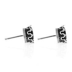 King Baby's twist on classic solitaire studs 7mm Genuine Garnet Stone .925 Sterling Silver Crown setting diameter - 10mm Depth - 5mm Handmade in USA Designer Handmade Jewellery, King Baby, Solitaire Studs, Silver Crown, Garnet Stone, Stone Studs, Ring Pendant Necklace, 925 Sterling Silver Chain, Onyx Stone