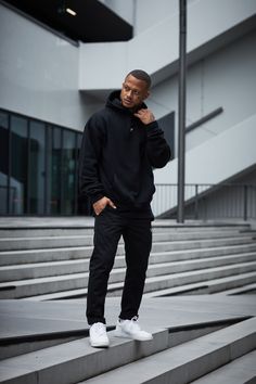 Nike React Vision Outfit, Oversized Hoodie Outfit Men, Full Black Outfit Men, Black Hoodie Outfit Men, Hoodie Men Outfit, Black Sweatpants Outfit, Black Hoodie Outfit, Pose Male, Oversized Hoodie Outfit