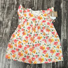 Sfera Cotton Baby Girl Dress Is New With Tags. Vibrant Floral Print In 100% Cotton. Size 3/6 Months. White Floral Print Dress For Playdate, Cotton Baby, Girl Dress, Kids' Dresses, 6 Months, Pink White, Girls Dresses