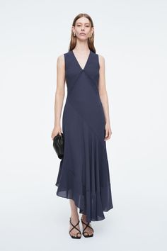 FLOATY ASYMMETRIC MIDI DRESS - NAVY - Dresses - COS Leather Mary Jane Flats, High Street Fashion, Navy Midi Dress, Red Midi Dress, Blue Midi Dress, Navy Dress, High Fashion Street Style, Navy Blue Dresses, The Trend