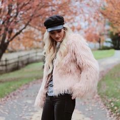 Women Faux Fur Mauve Pink Shaggy Jacket Coat Blazer Coat Autumn Winter Size S 4/6 M 8/10 L 12/14 Chic Faux Fur Winter Outerwear, Chic Faux Fur Outerwear For Winter, Faux Fur Long Coat For Fall, Chic Long Faux Fur Coat, Trendy Faux Fur Long Coat Outerwear, Fall Outerwear With Faux Fur Trim For Cold Weather, Chic Long Sleeve Fur Coat For Cold Weather, Pink Faux Fur Outerwear For Fall, Pink Faux Fur Lined Spring Outerwear