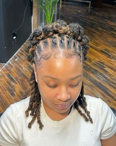 Half Up Half Down Locs, Twist Loc Styles, Loc Crown, Crown Women, Dreadlock Hairstyles For Men, Short Locs Hairstyles, Faux Locs Hairstyles