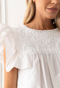 Soledad Blanca Nieve Blouse 100% Cotton Designed by Artisans – Mi Golondrina Blouse Satin, Hand Embroidered Flowers, Crochet Details, Style Expert, Showcase Design, Embroidered Flowers, Satin Ribbon, Hand Crochet, Hand Embroidered