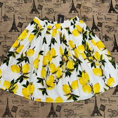 Taydey Nwt! White/Yellow Lemon Pattern A-Line Pleated Vintage Skirt Size L Measures Approximately: Waist 34 To 36 Inch Length 23 Inch Yellow Pleated Skirt For Spring, Summer Yellow Skirt For Vacation, Yellow Pleated Summer Skirt, Yellow Pleated Skirt For Summer, Casual Yellow Mini Skirt For Spring, Trendy Yellow Skirt For Vacation, Fitted Yellow Summer Skirt, Yellow Skirt For Brunch, Casual Yellow Pleated Skirt