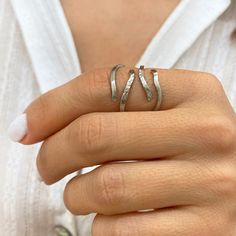 We are introducing our new Chunky Silver Ring! This is an Irregular ring with textured  Wavy Lines. With its unique and eye-catching style, this Quirky ring is a must-have accessory that effortlessly elevates your everyday look. An Asymmetric Ring, handmade with ✔️ 925 Sterling Silver &  24k yellow gold  finish all over the silver✔️ So, If you prefer statement rings, this  Large Abstract Ring is an excellent choice. Thanks to the open part you can wear it to all your fingers, even as a chevalier Asymmetric Ring, Abstract Ring, Quirky Ring, Chunky Silver Rings, Wavy Lines, Ring Minimalist, Minimalist Ring, Jewelry Photography, Minimalist Rings