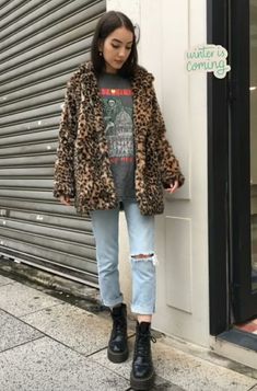 Grunge Leopard Print, Grundy Fall Outfits, Casual 90s Grunge Outfits, Grunge Holiday Outfit, Boho Grunge Outfits Fall, Trendy Grunge Outfits, Doc Marten Leona Boot Outfit, Winter Outfits Eclectic, Artsy Edgy Outfits