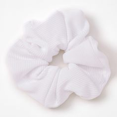 Claire's Medium Ribbed Hair Scrunchie - White White Hair Tie, Items With White Background, Preppy Scrunchies, Nike School Backpacks, Emo Night, White Scrunchie, Instant Nails, Preppy Things, School Must Haves