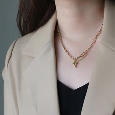 316L Titanium Steel Dipped in 18k Gold Plating Metals Type: 316L Titanium Steel Plating: 18k GoldNecklace Type: Pendant NecklacesPendant Size: 1.1 x 1.3 cmLength: 40 + 6 cmChain Type: Link ChainShape: Heart Gold Plated Chain Necklace For Valentine's Day, Valentine's Day Gold Plated Chain Necklace, Valentine's Day Gold Plated Clavicle Chain Necklace, Plated Metal Chain Necklace As A Gift, Metal Plated Chain Necklace For Gift, Mother's Day Pendant Clavicle Chain Necklace, Valentine's Day Pendant Chain Necklace, Minimalist Plated Chain Necklace As Gift, Plated Chain Necklace Gift